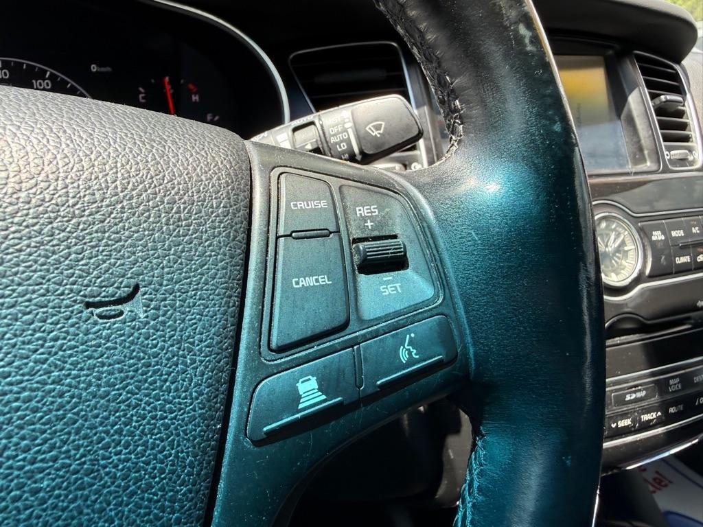 Kia Cadenza Premium 2015