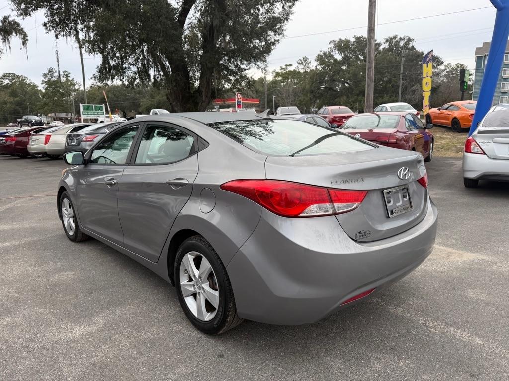 Hyundai Elantra GLS A/T 2011