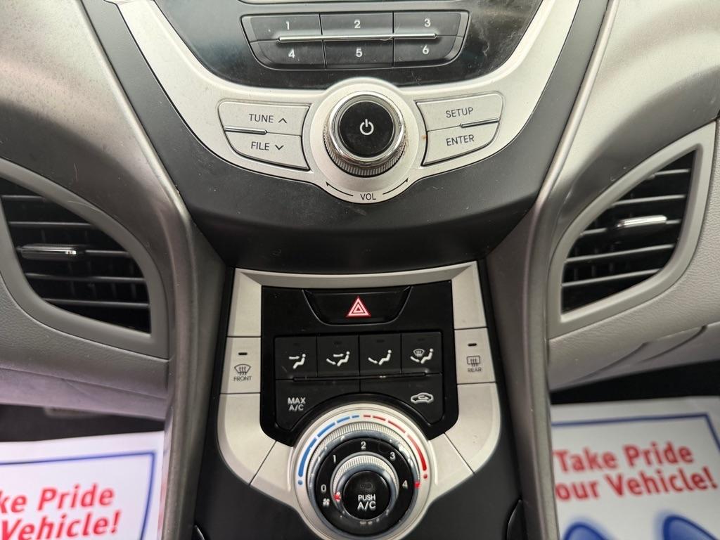 Hyundai Elantra GLS A/T 2011