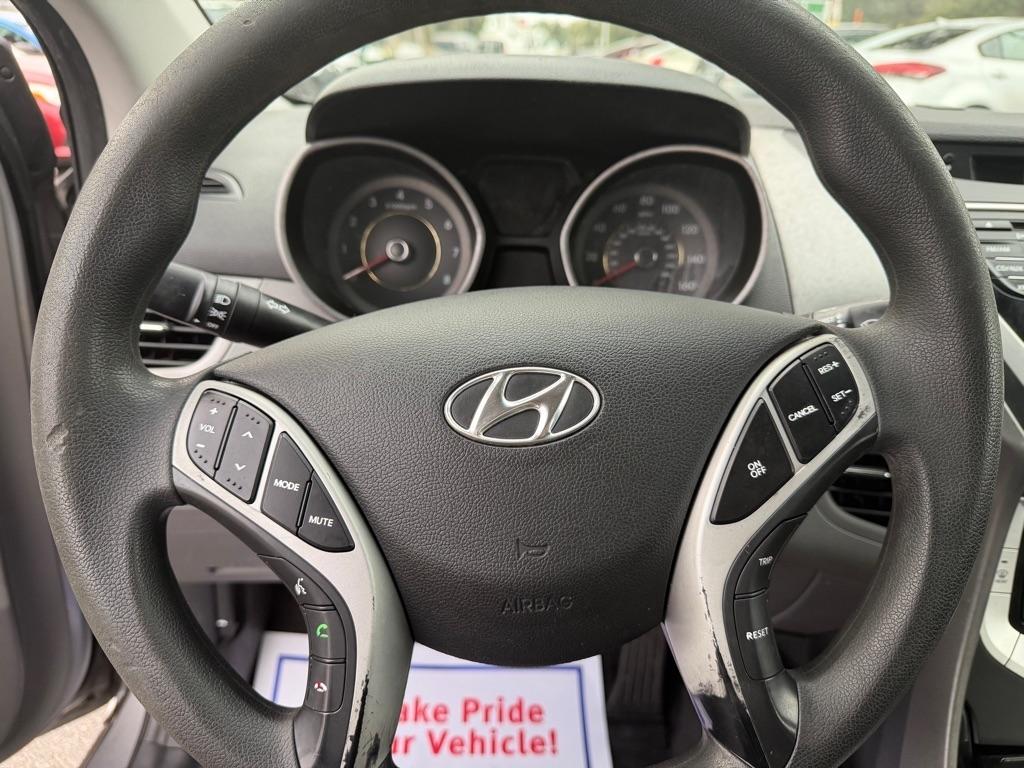 Hyundai Elantra GLS A/T 2011