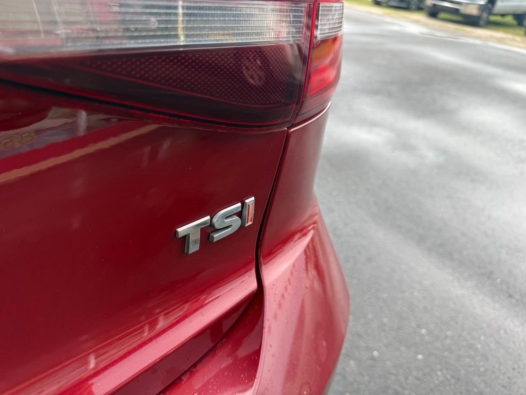 Volkswagen Jetta 1.4T S 6A 2016