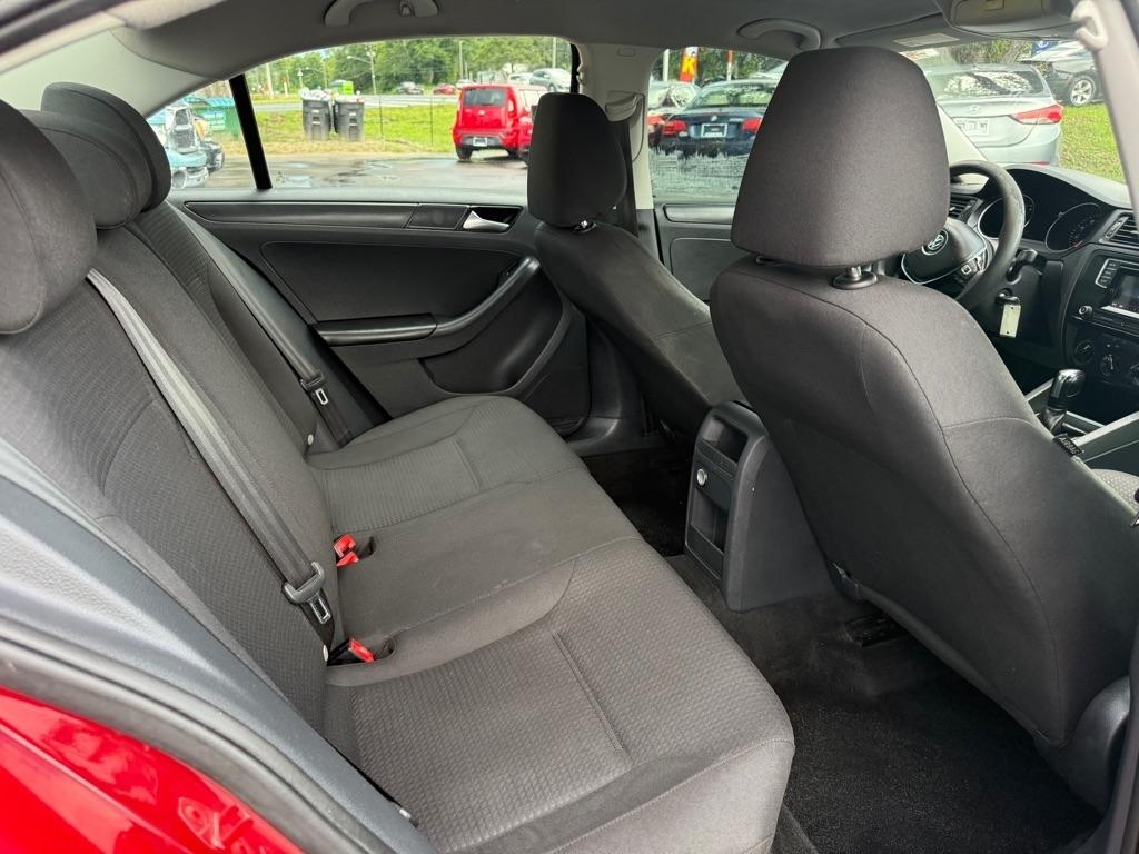 Volkswagen Jetta 1.4T S 6A 2016