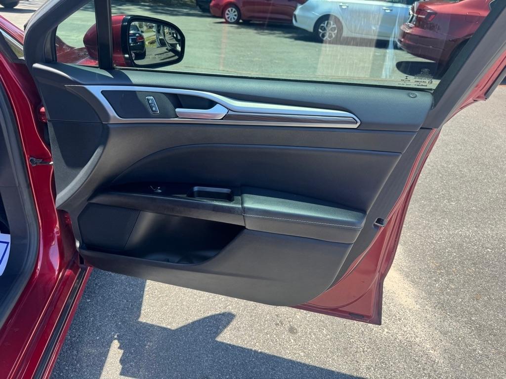 Ford Fusion SE 2017