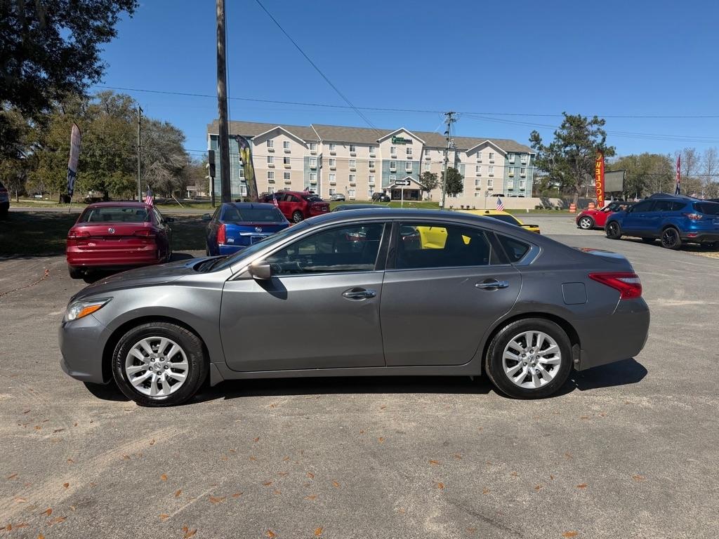 Nissan Altima  2016