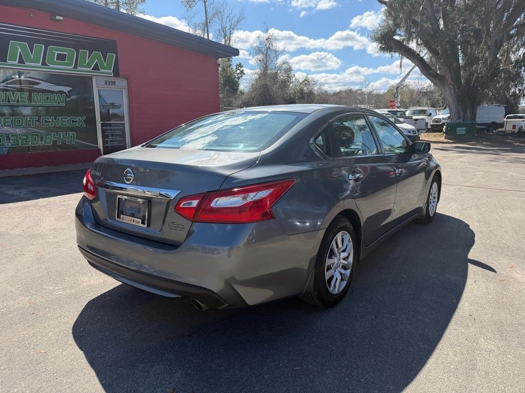Nissan Altima  2016
