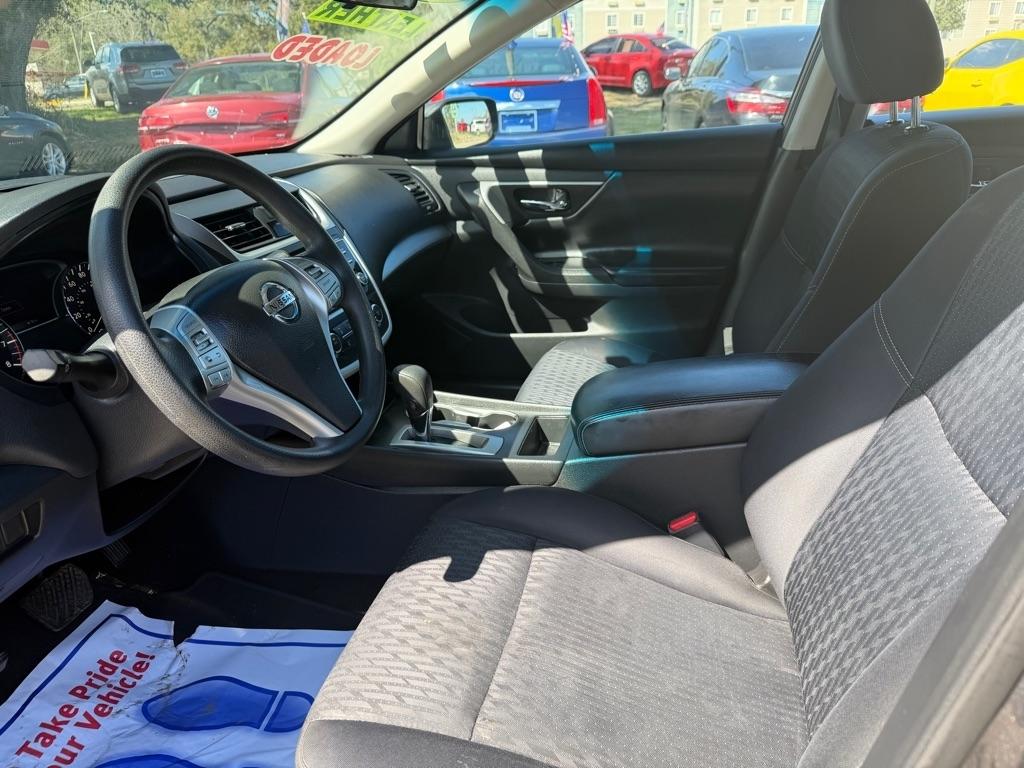 Nissan Altima  2016