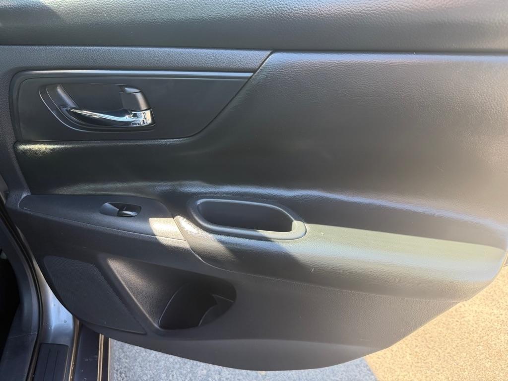 Nissan Altima  2016
