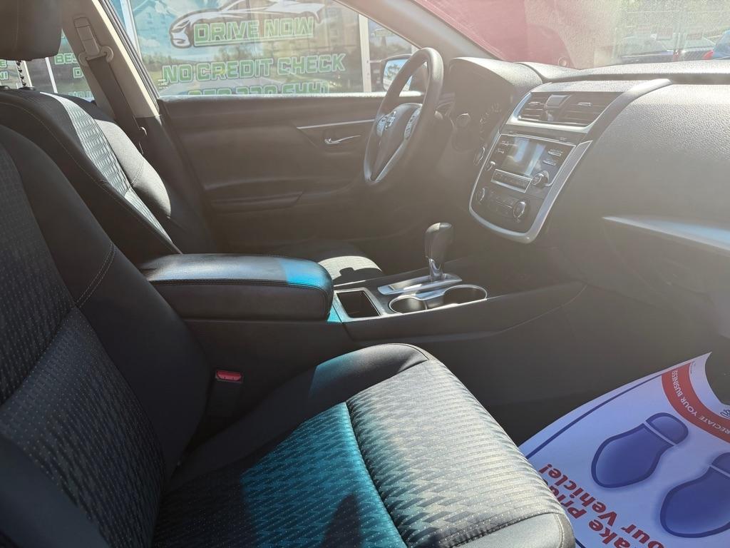 Nissan Altima  2016
