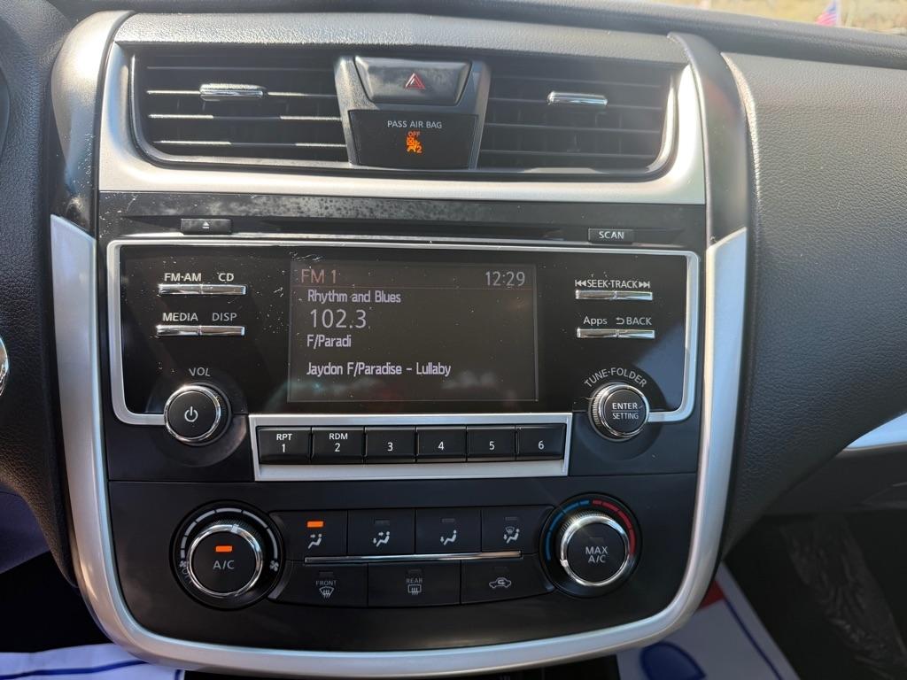 Nissan Altima  2016