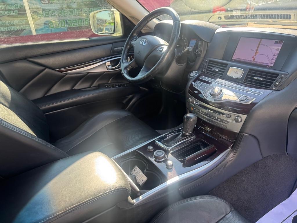 Infiniti M 37 2013