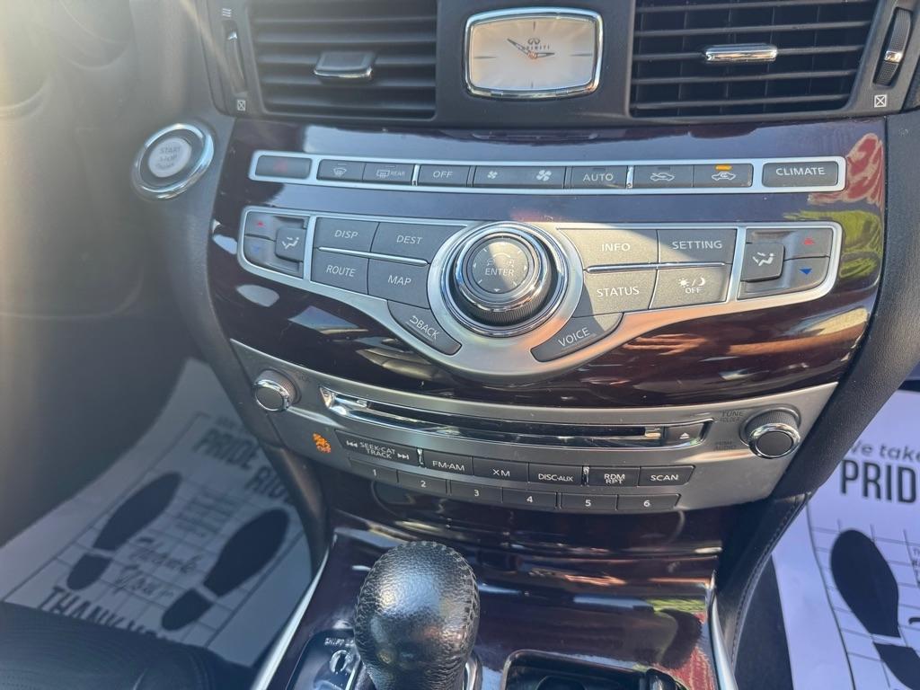 Infiniti M 37 2013
