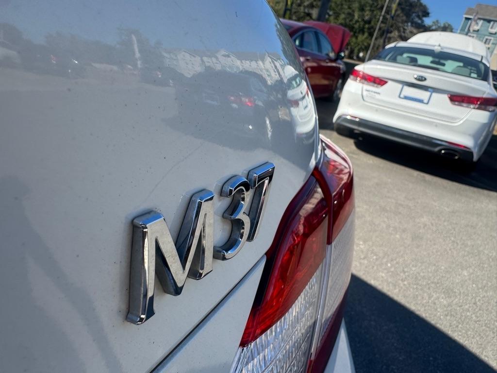 Infiniti M 37 2013