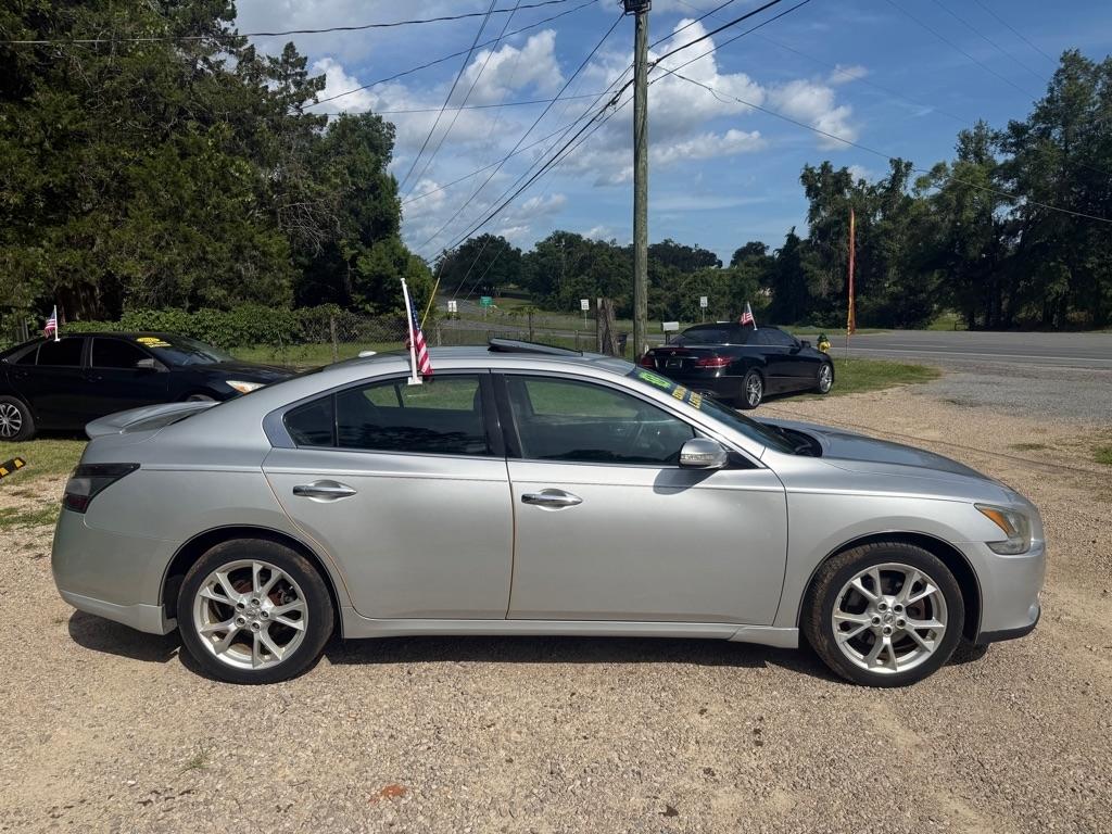 Nissan Maxima SV 2013