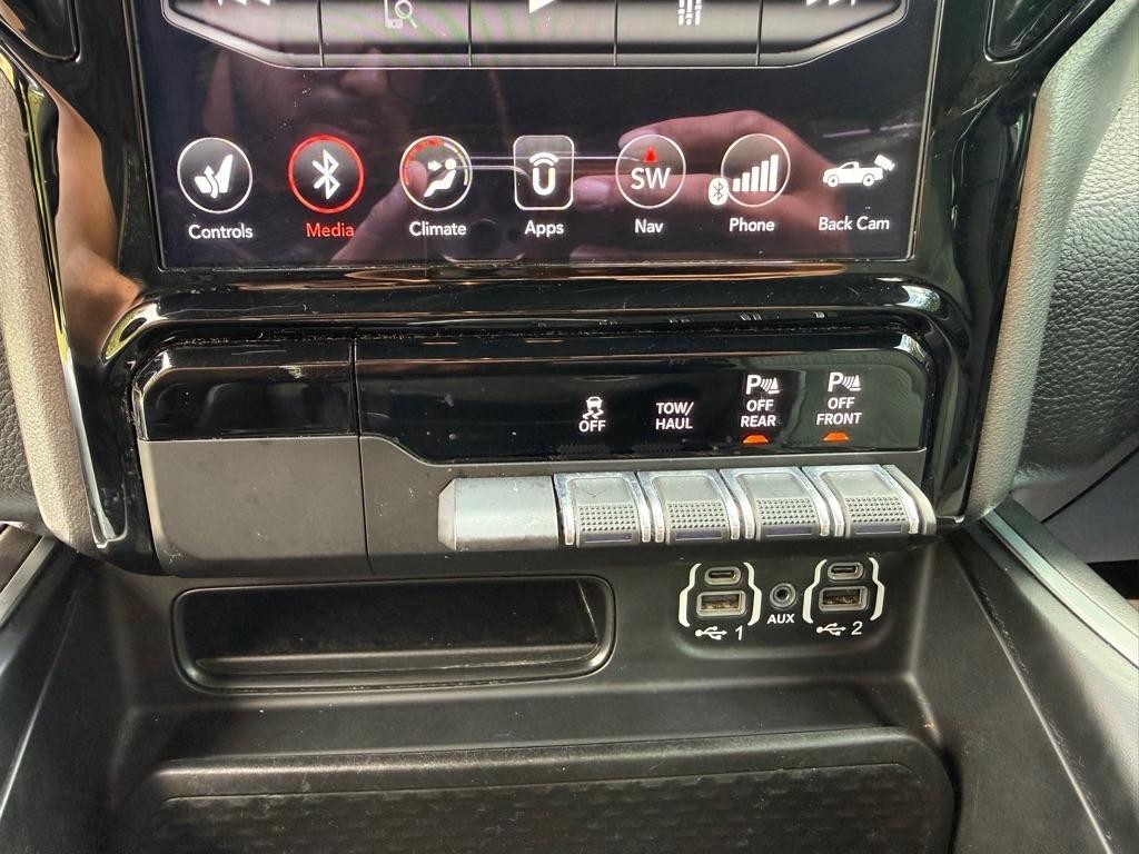 RAM 1500 Big Horn Crew Cab SWB 2WD 2021