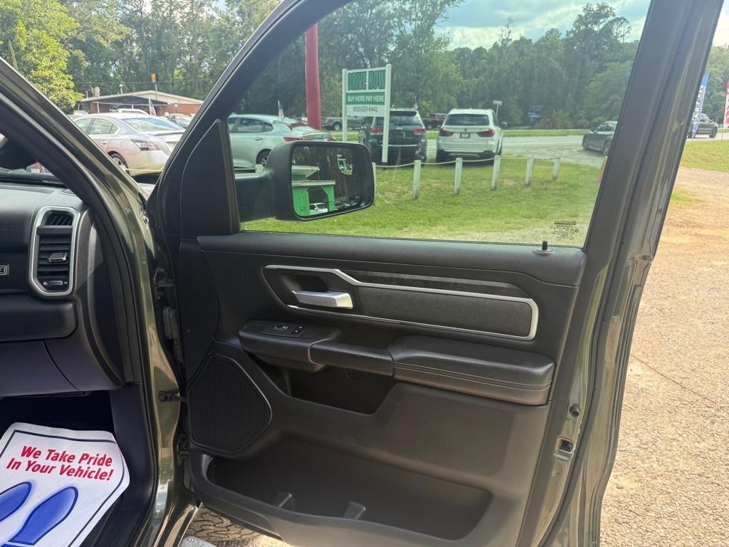 RAM 1500 Big Horn Crew Cab SWB 2WD 2021
