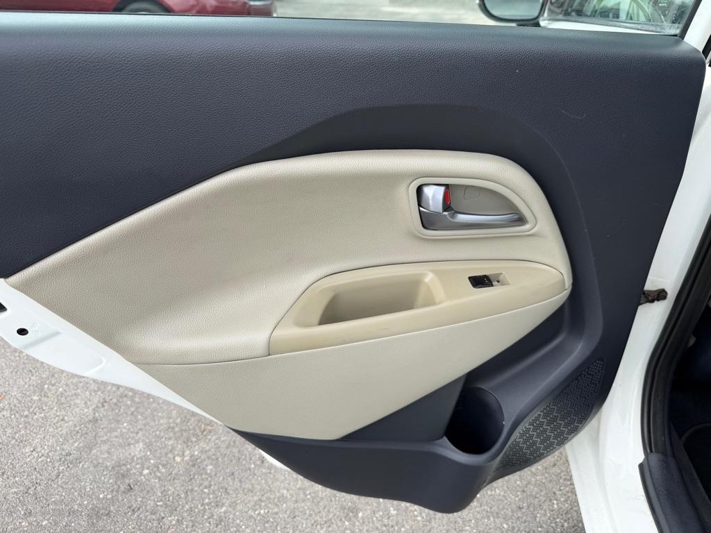 Kia Rio5 EX 2013