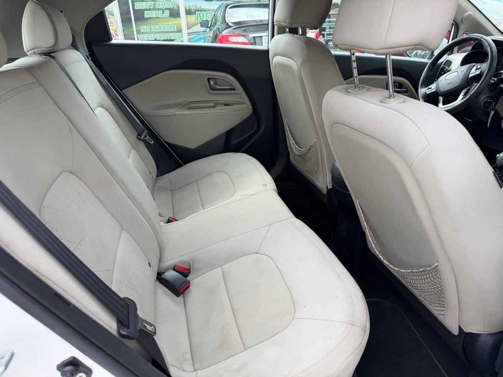 Kia Rio5 EX 2013