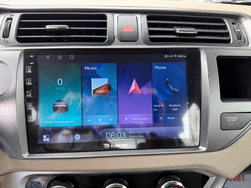 Kia Rio5 EX 2013