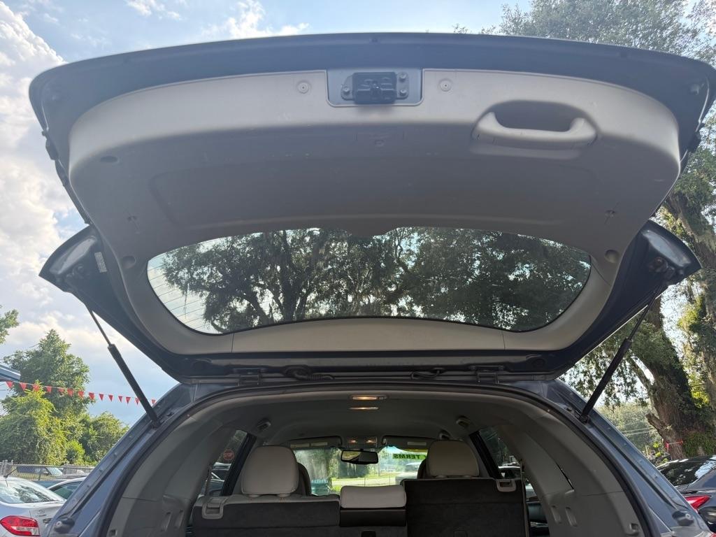 Kia Sorento LX 2WD 2011