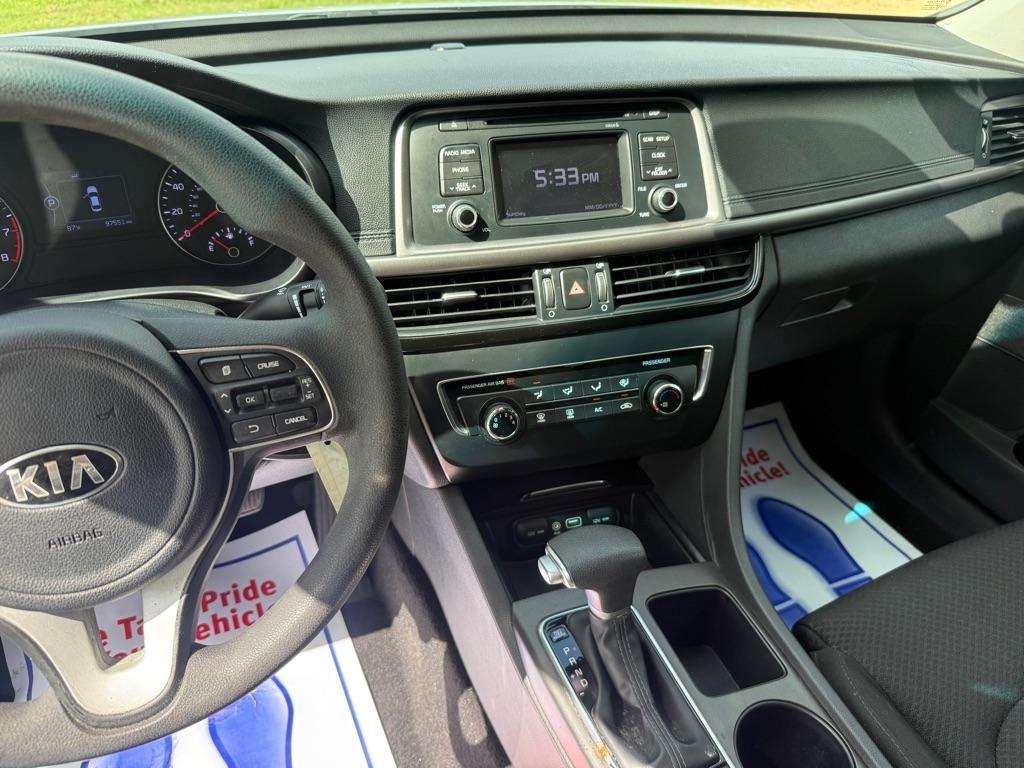 Kia Optima LX 2017