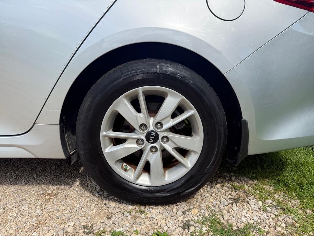 Kia Optima LX 2017