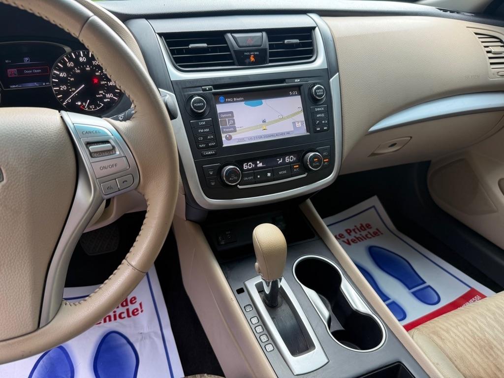 Nissan Altima 2.5 SV 2017