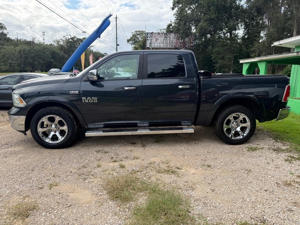 RAM 1500 Laramie Crew Cab SWB 4WD 2013
