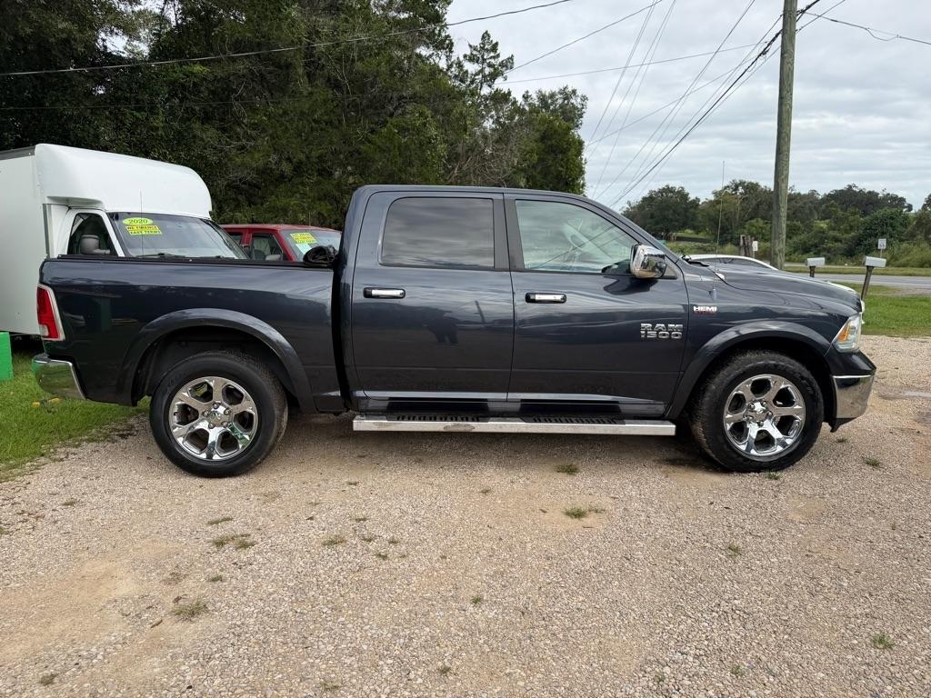 RAM 1500 Laramie Crew Cab SWB 4WD 2013