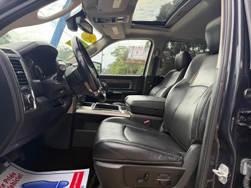 RAM 1500 Laramie Crew Cab SWB 4WD 2013