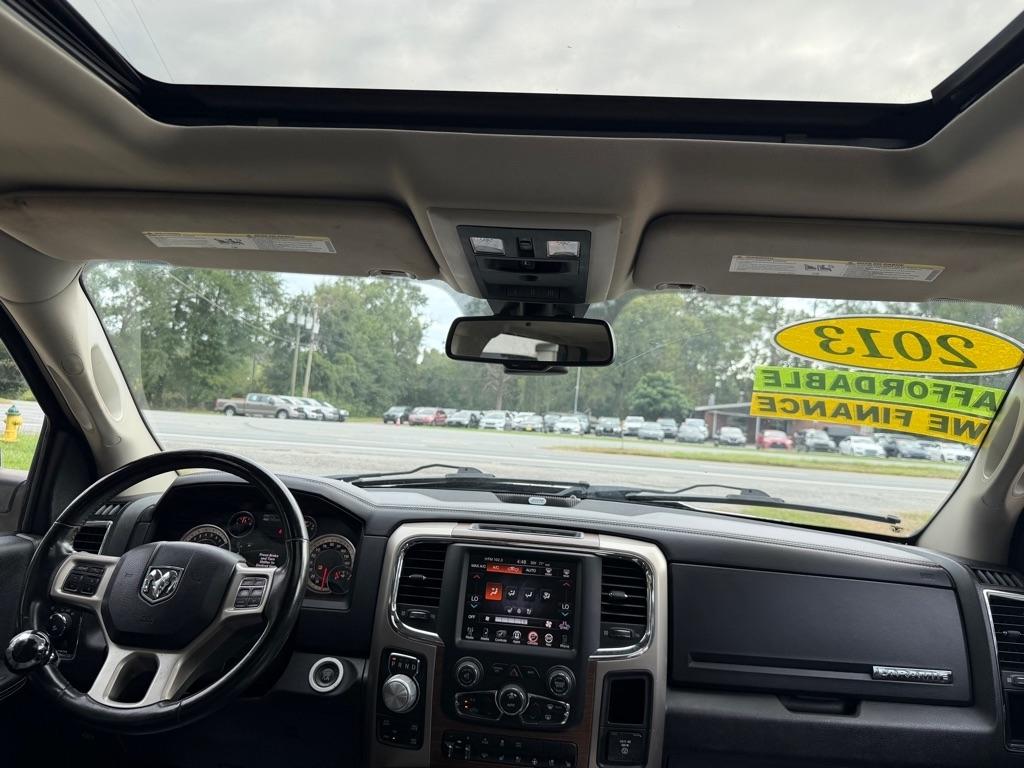 RAM 1500 Laramie Crew Cab SWB 4WD 2013