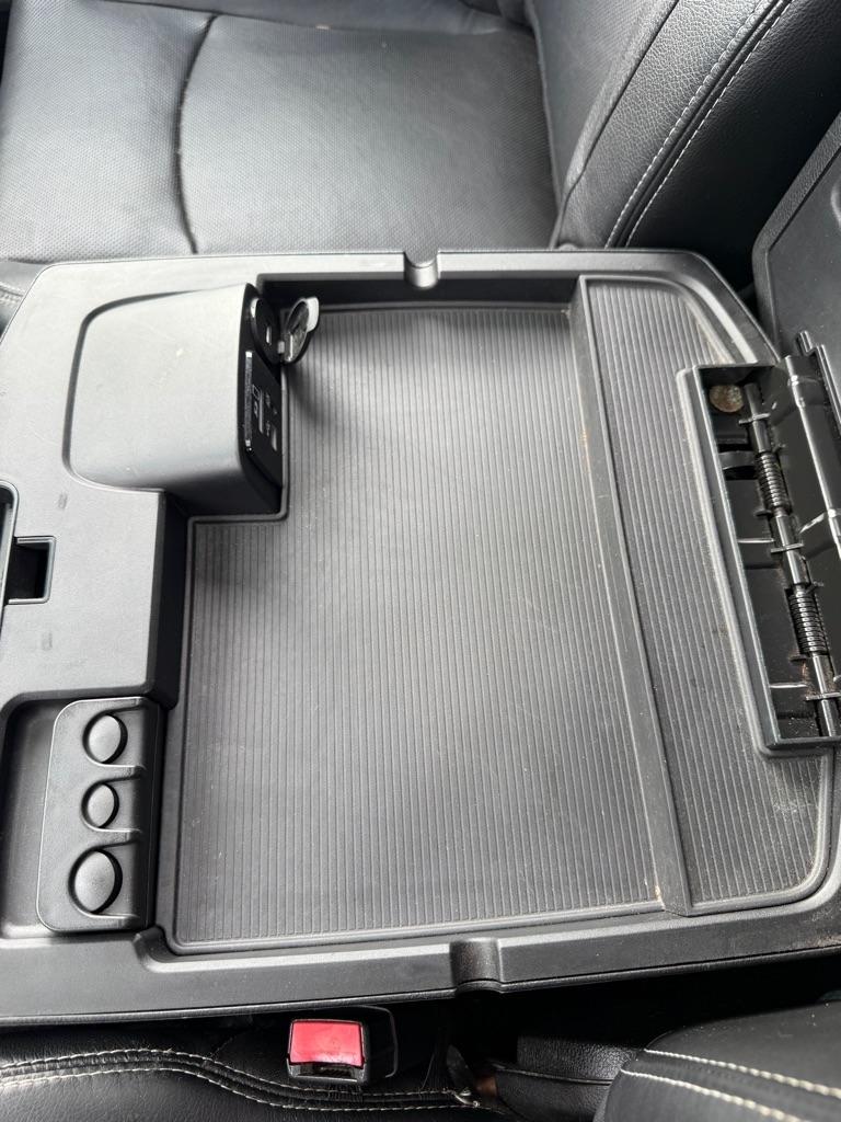 RAM 1500 Laramie Crew Cab SWB 4WD 2013