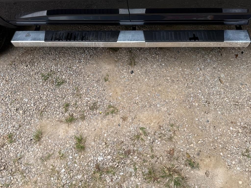 RAM 1500 Laramie Crew Cab SWB 4WD 2013