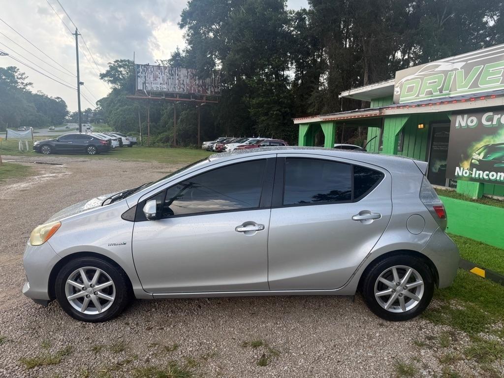 Toyota Prius c Four 2014