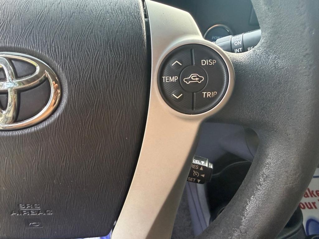 Toyota Prius c Four 2014