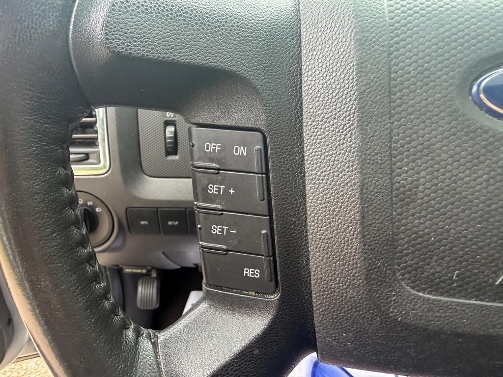 Ford Escape Limited FWD 2010