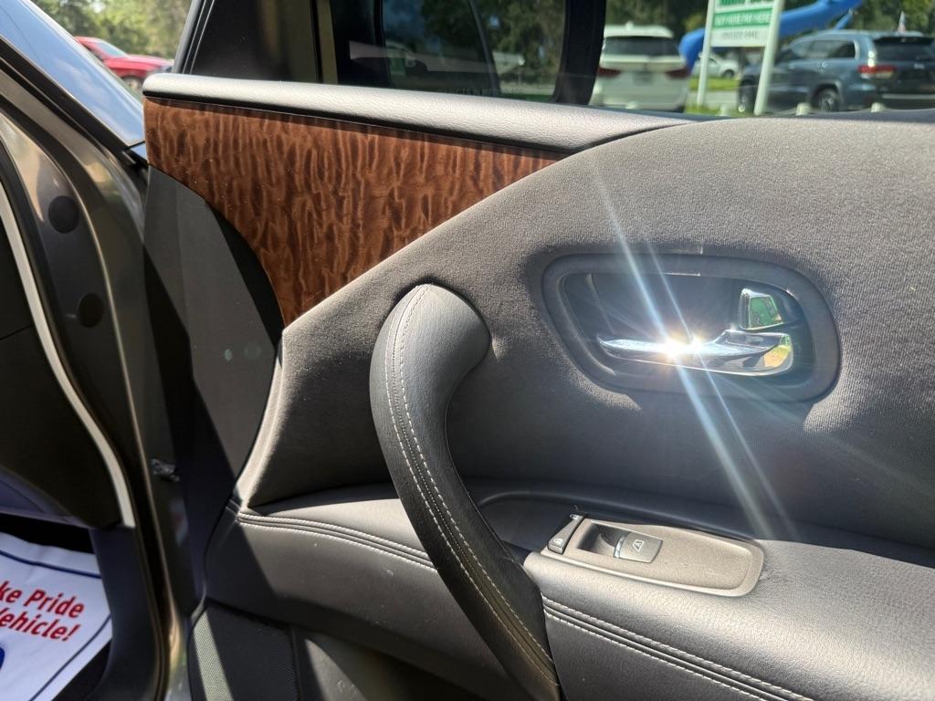 Nissan Armada  2017