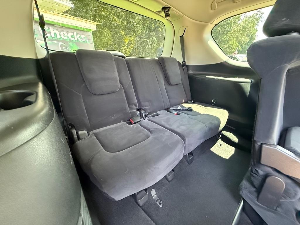 Nissan Armada  2017
