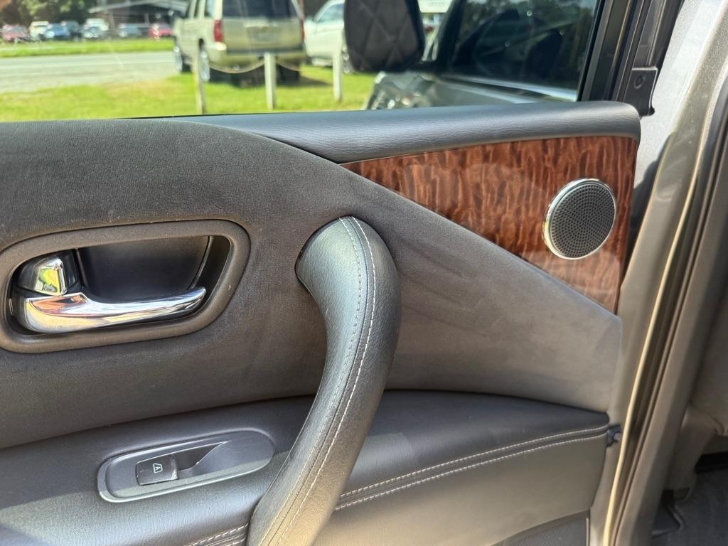 Nissan Armada  2017