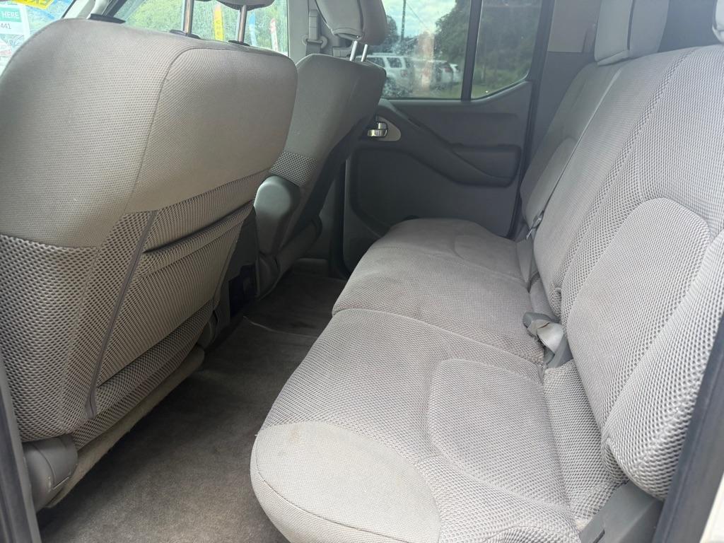 Nissan Frontier S Crew Cab 2WD 2013