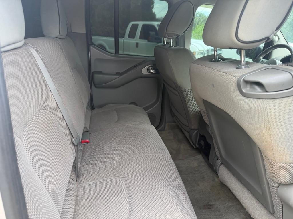 Nissan Frontier S Crew Cab 2WD 2013
