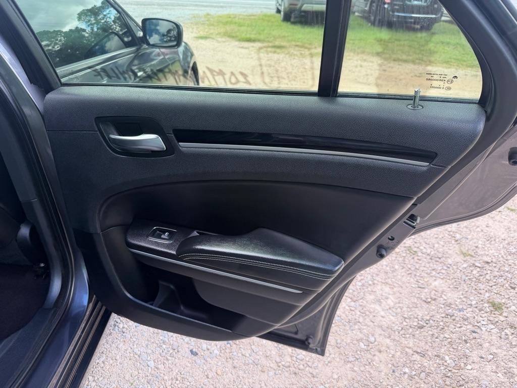 Chrysler 300 S V6 RWD 2019