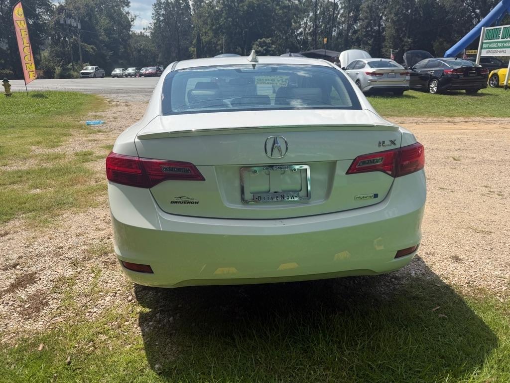 Acura ILX CVT Hybrid w/ Technology Package 2013