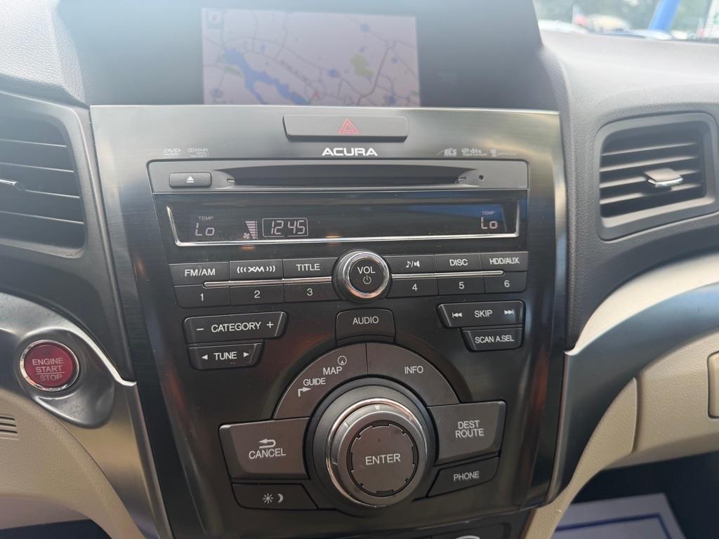 Acura ILX CVT Hybrid w/ Technology Package 2013