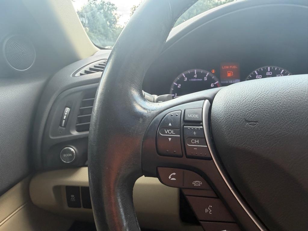 Acura ILX CVT Hybrid w/ Technology Package 2013
