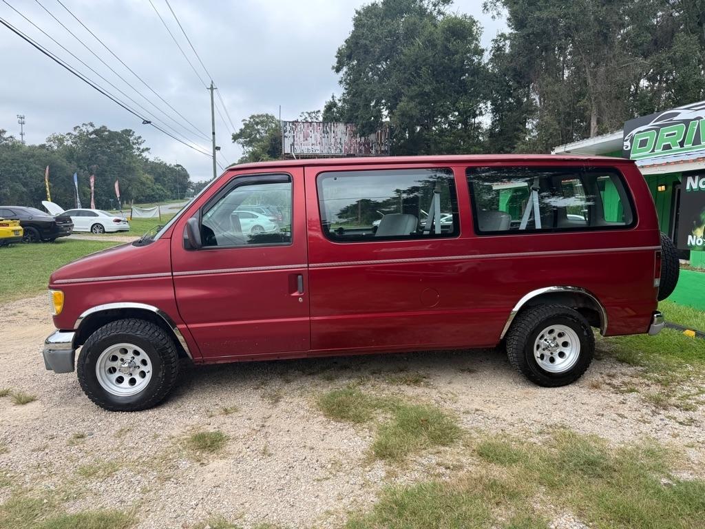 Ford Club Wagon XL 1997
