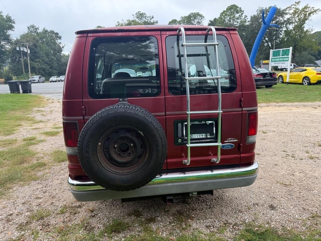 Ford Club Wagon XL 1997