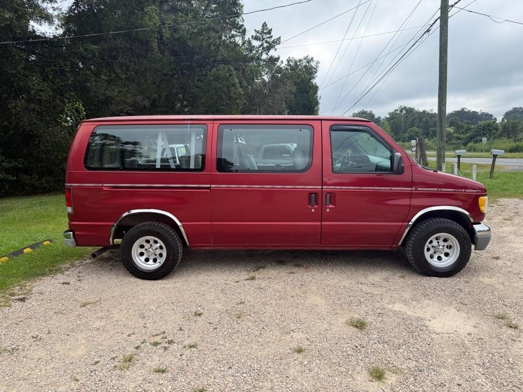 Ford Club Wagon XL 1997