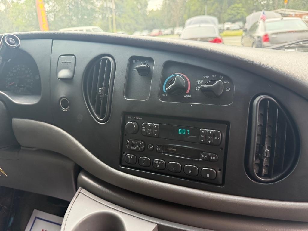 Ford Club Wagon XL 1997