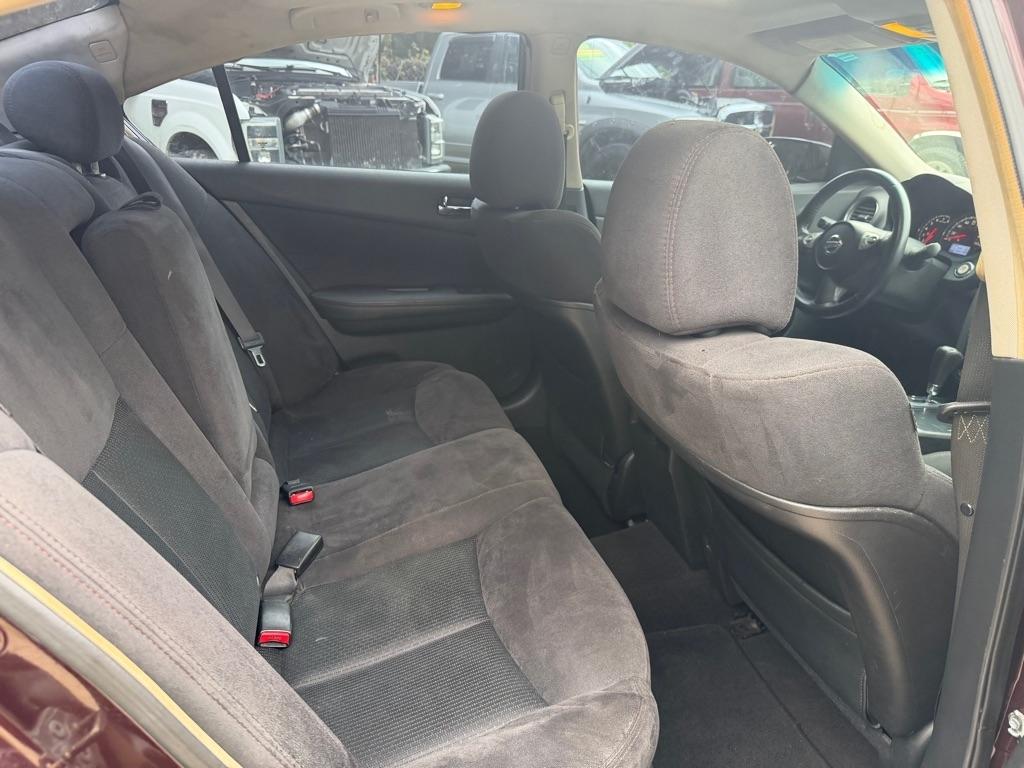 Nissan Maxima S 2014