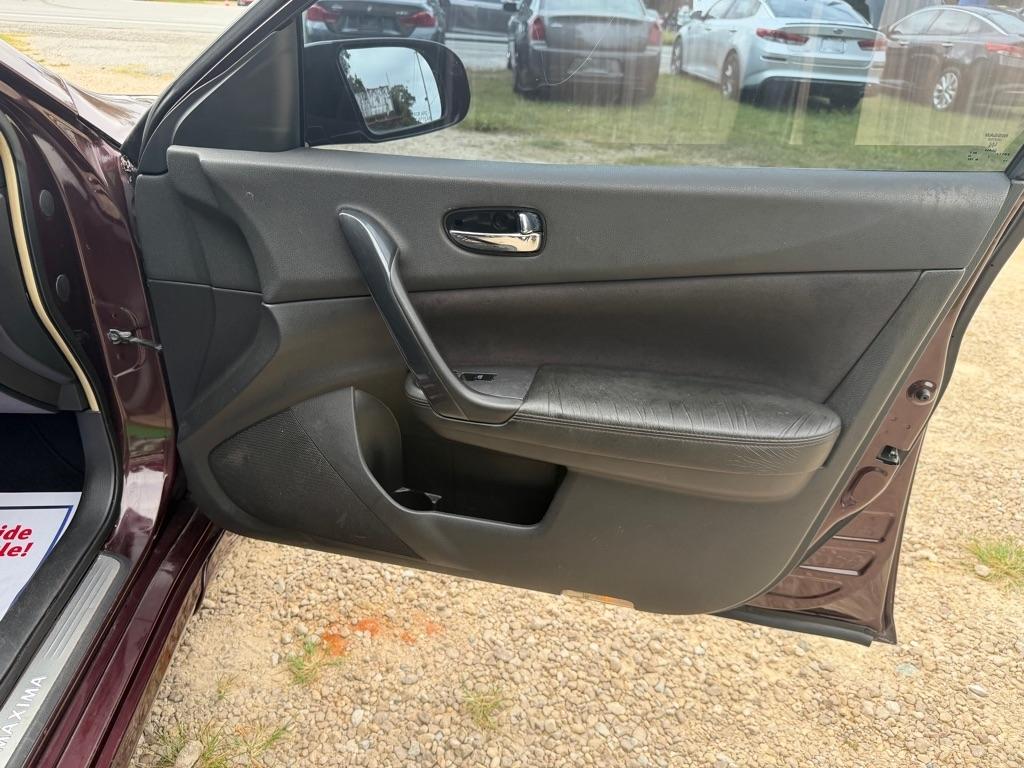 Nissan Maxima S 2014
